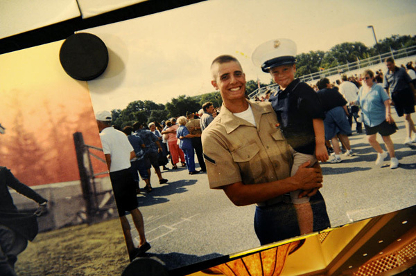  公益摄影：退伍士兵Scott Ostrom的故事